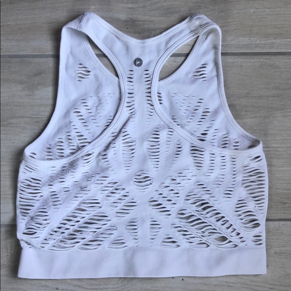 Crop top - Picture 2 of 4